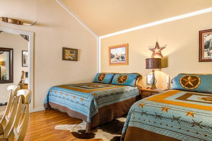 #3 Wrangler~Bandera Tin Star~Bandera, Tx. Apartman Kültér fotó